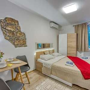 Studio Katarina Apartman